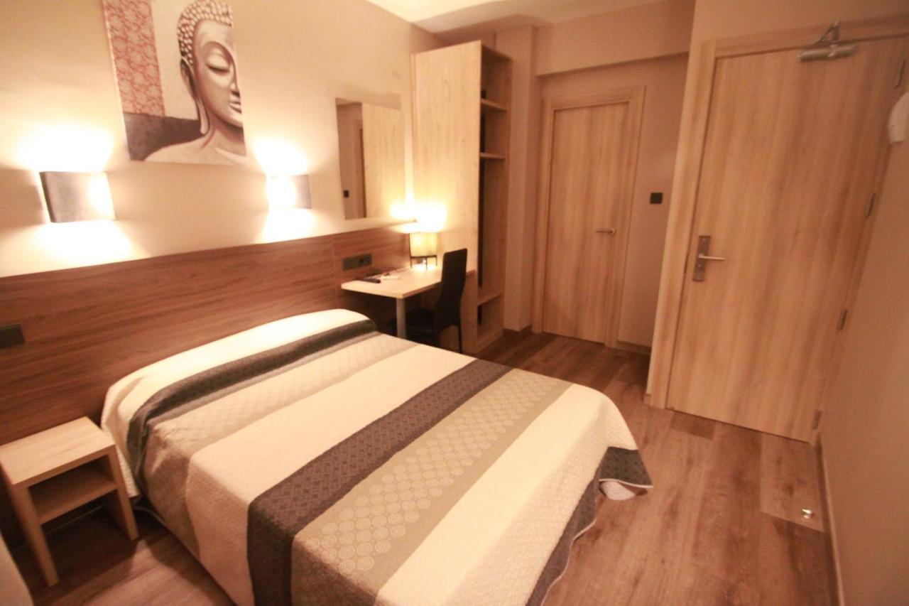 Hotel, H De L'anton Hotel *