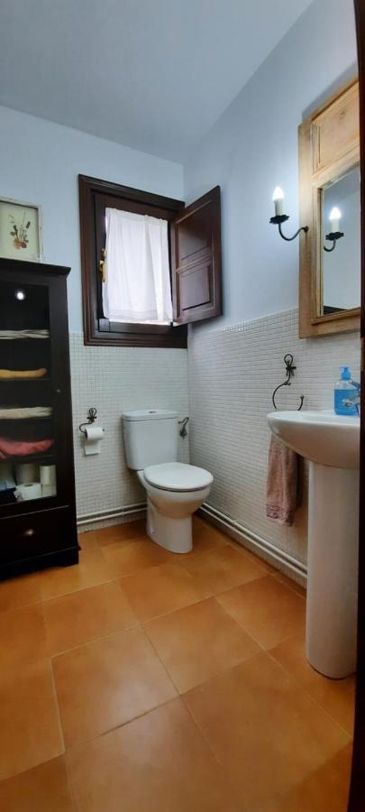Casa En Sobarzo, Junto Al Parque De Cabarceno Sobarzo