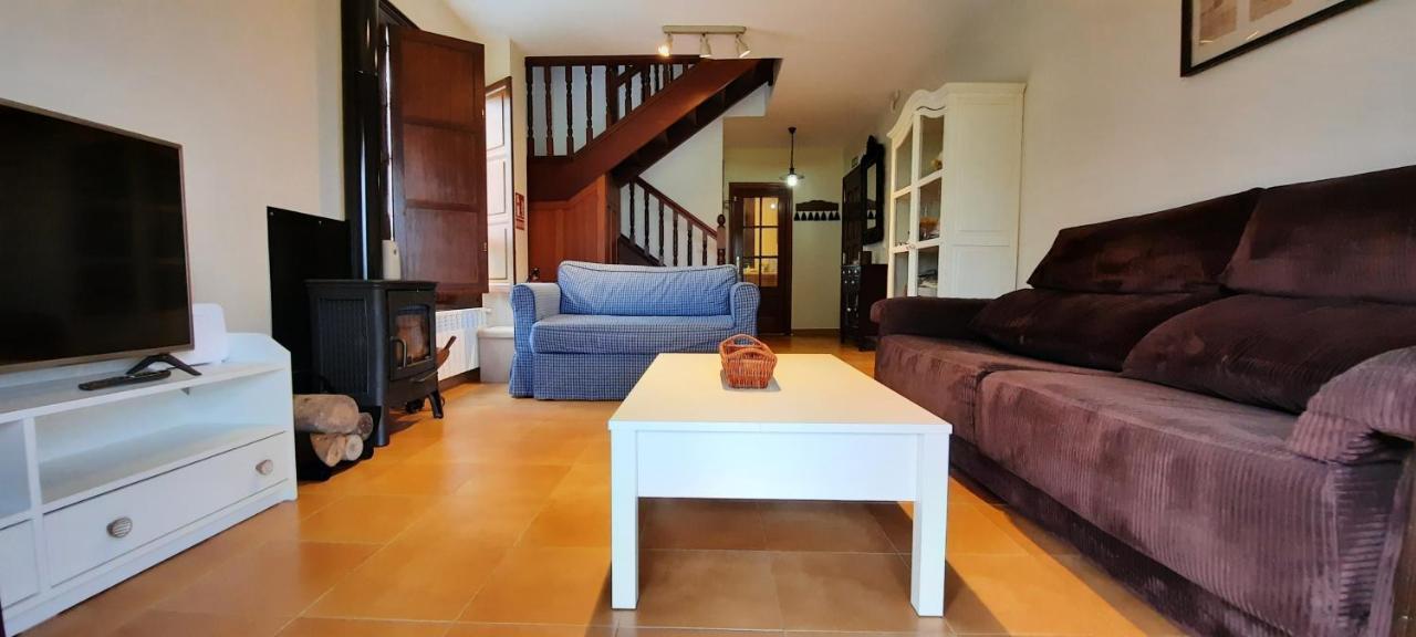 Casa En Sobarzo, Junto Al Parque De Cabarceno Сasa de vacaciones