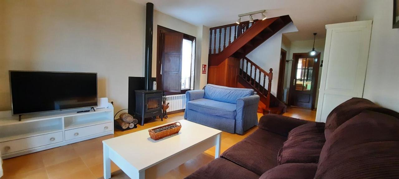 Casa En Sobarzo, Junto Al Parque De Cabarceno Сasa de vacaciones