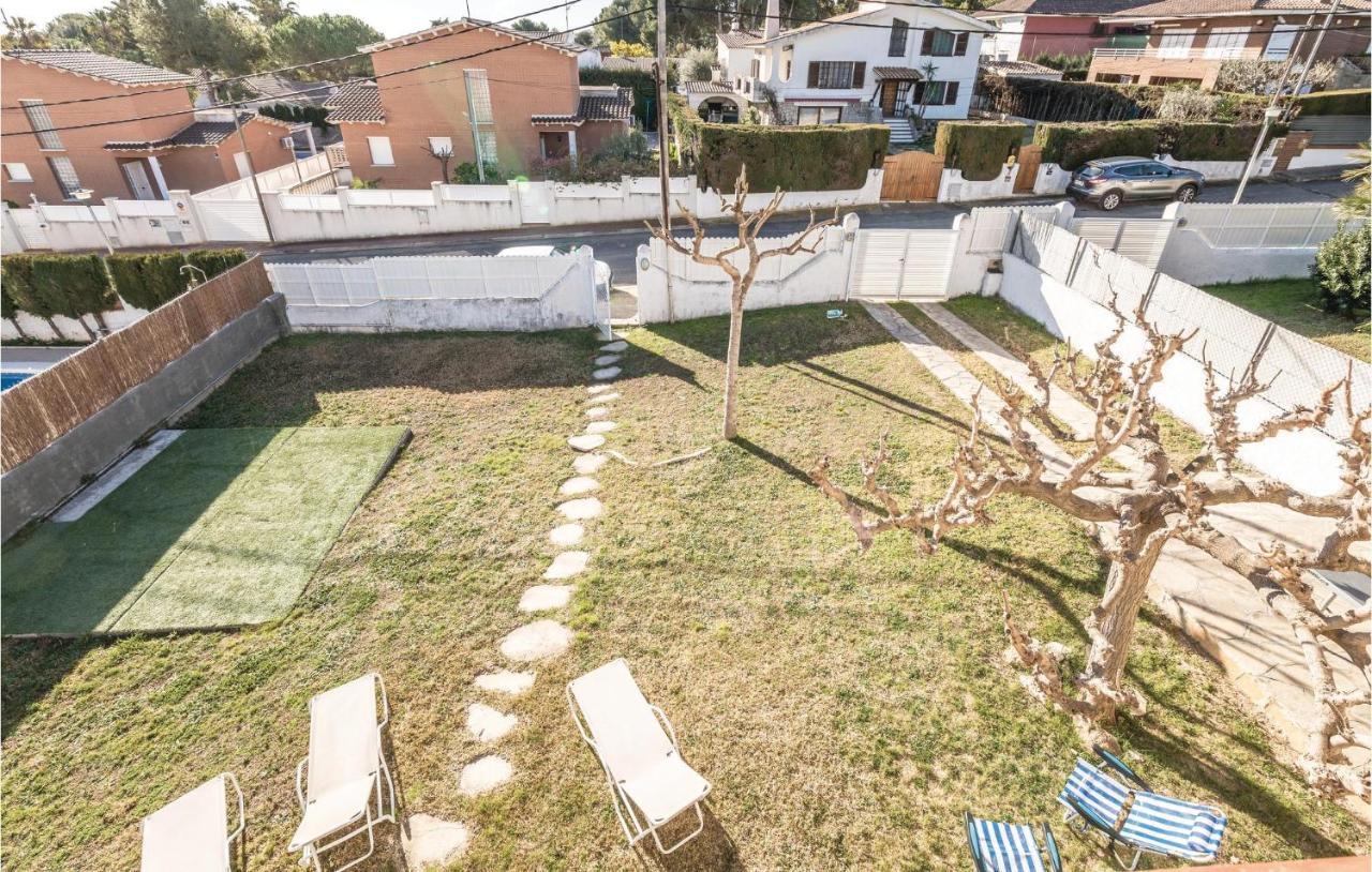 Holiday home Roc De San Gaieta