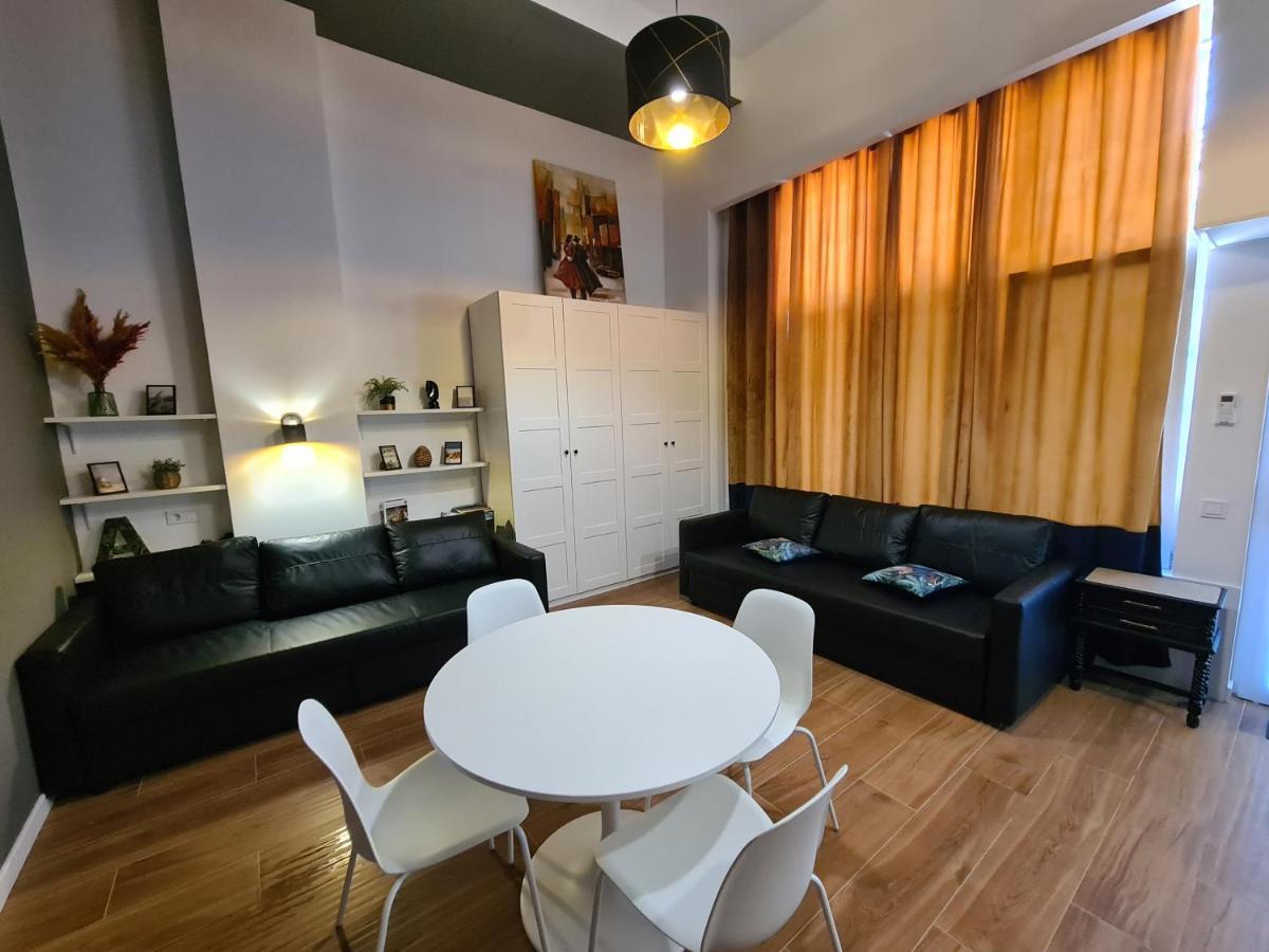 Hlius Brand New Apartahotel