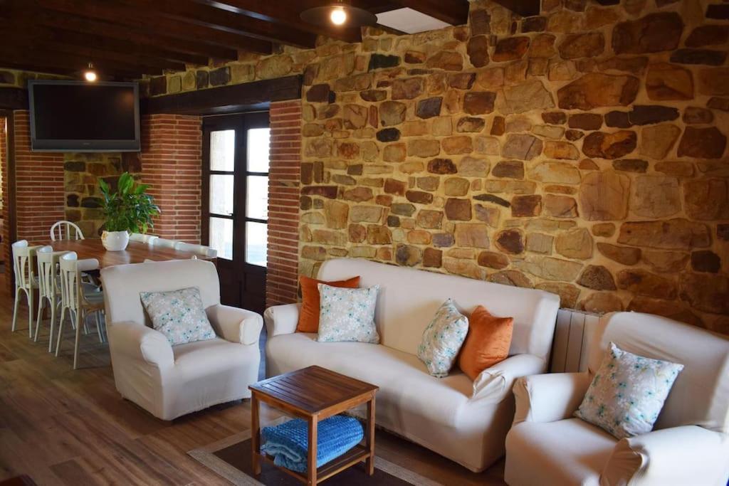 Riveros De Jeromo Chalet Selaya