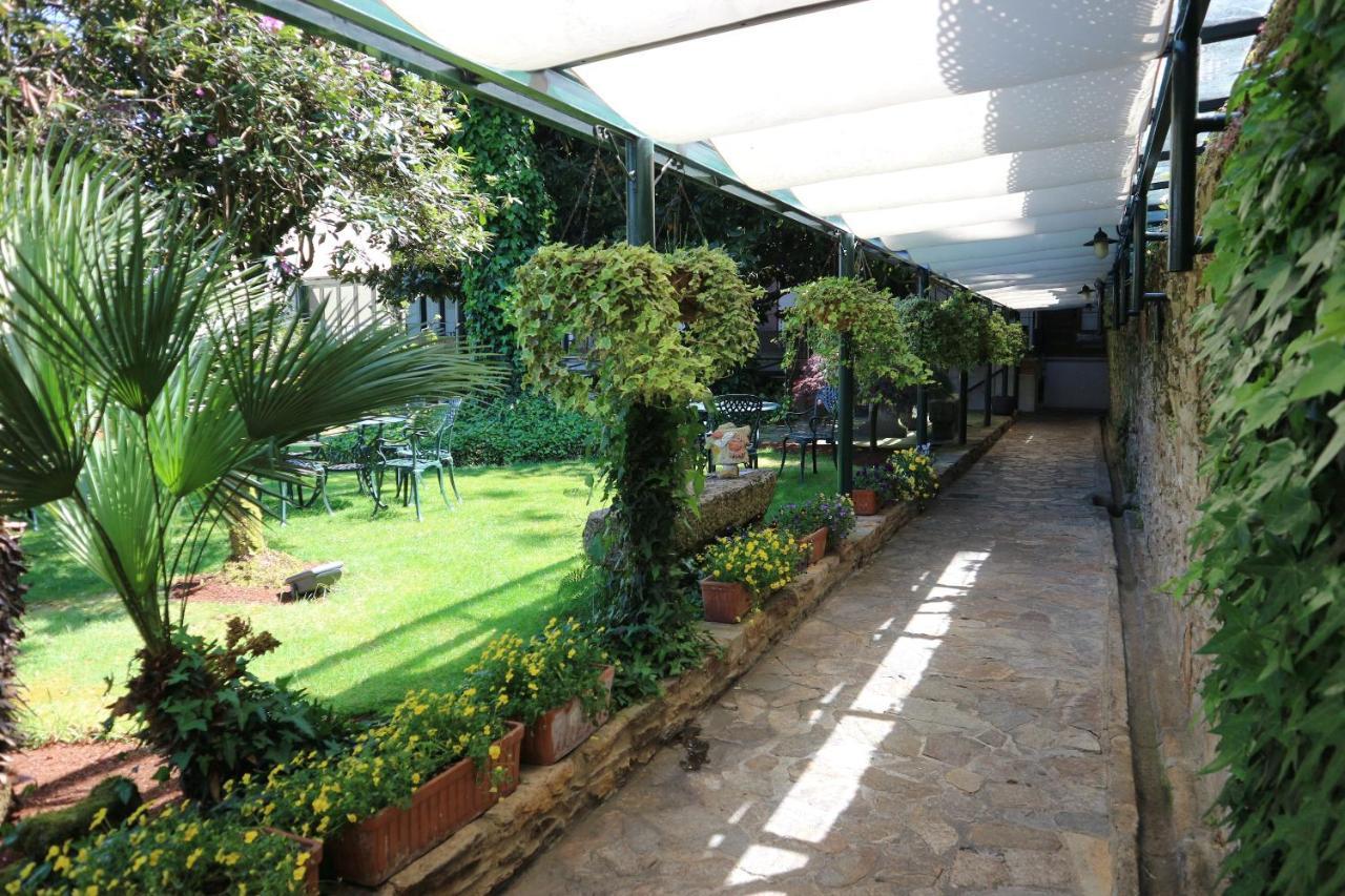 Hotel Virxe Da Cerca By De Compostela 4*