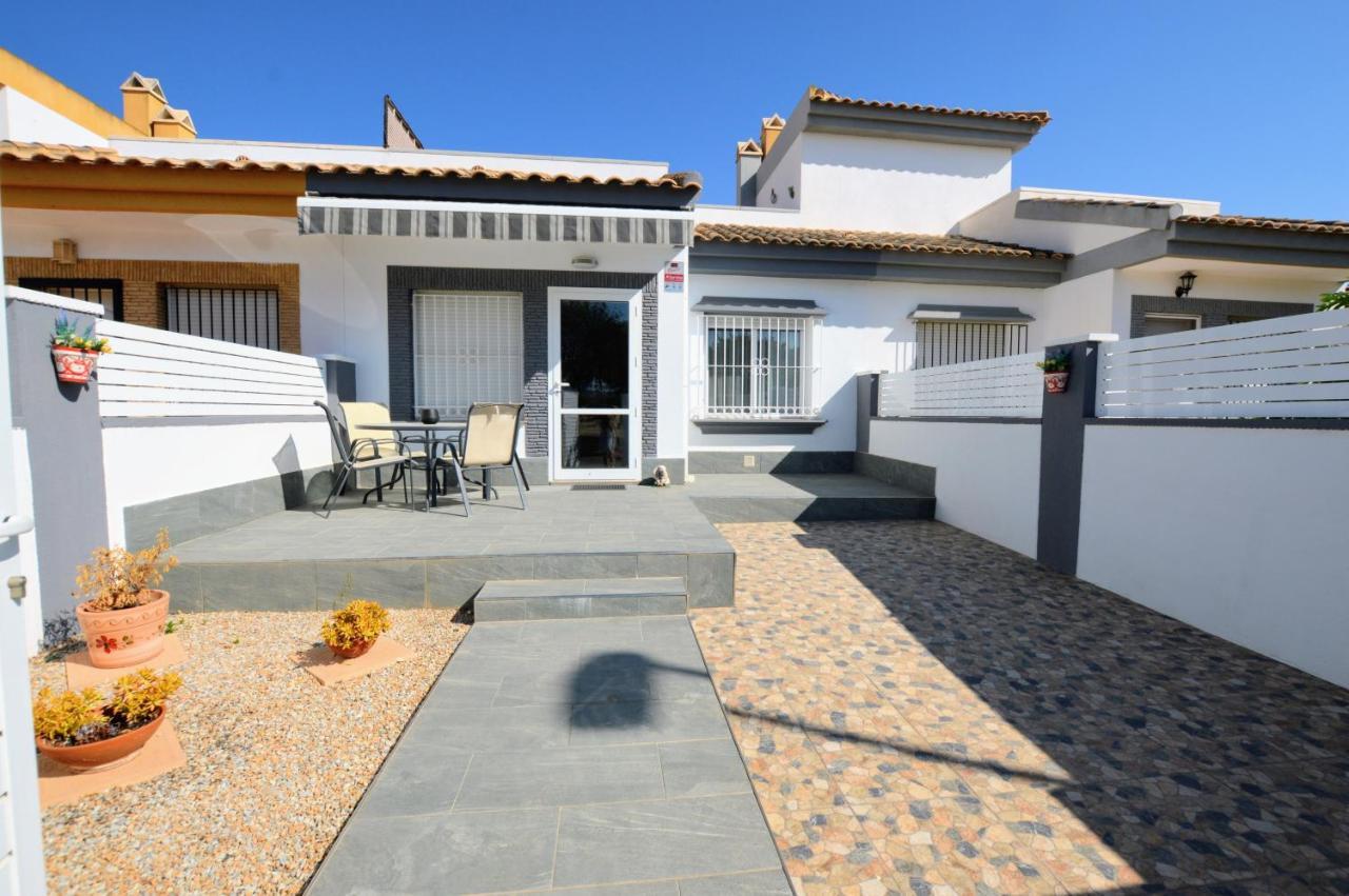2 Bed Walking Distance Of Tow Sucina
