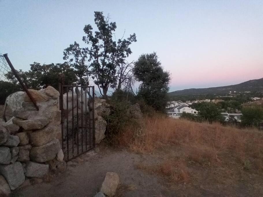 Casa Nueva A Pie De La Sierra De Guadarrama * Moralzarzal