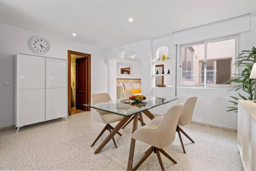 Apartment Plein Centre, 100 M De La !