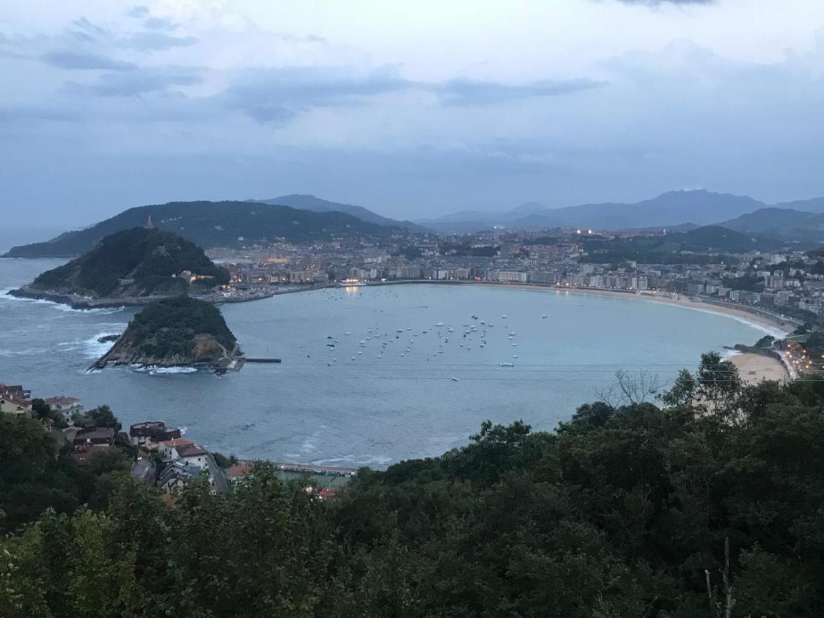 Arch. * San Sebastian