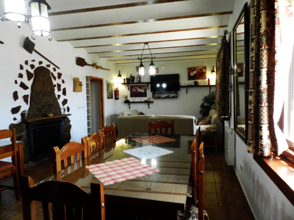 Casa Triana Cuevas del Campo