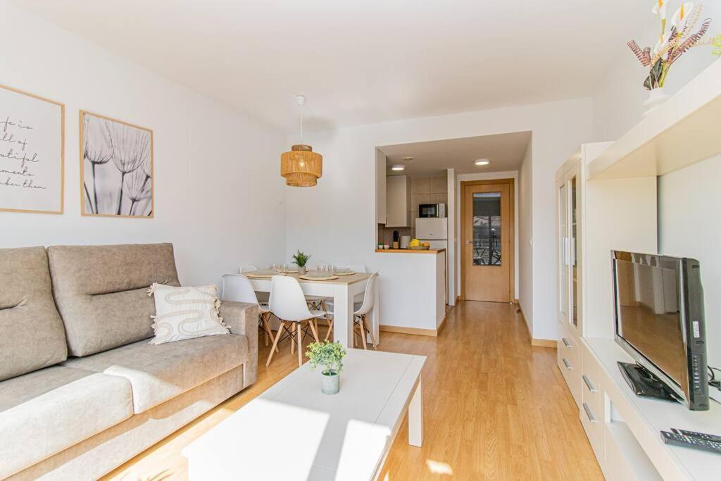 Penthouse Pyrinees , Terrace , Parking & Storage Apartment