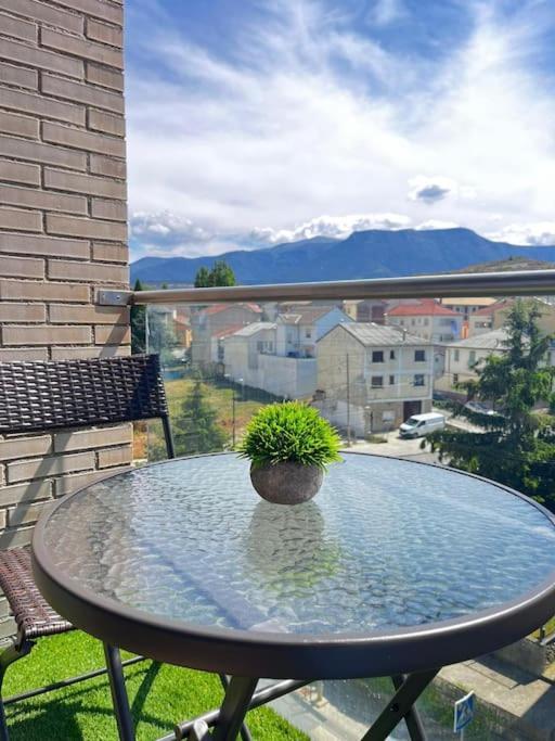Penthouse Pyrinees , Terrace , Parking & Storage * Sabiñánigo