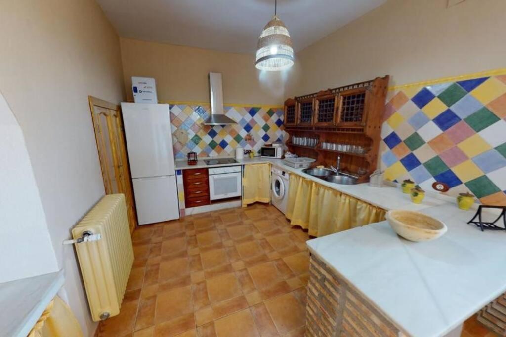 Сasa de vacaciones Casa Con Encanto, Gran Capacidad Alojamiento-24 Personas Doña Rama