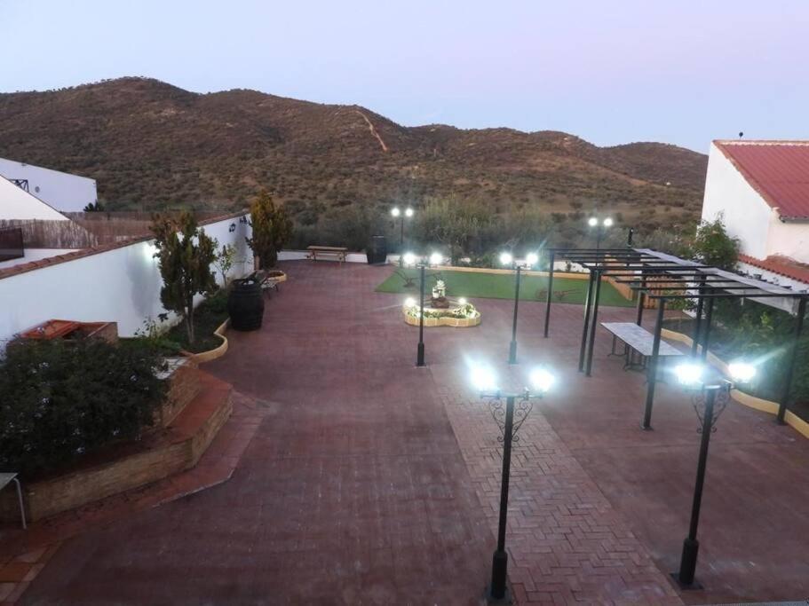 Сasa de vacaciones Casa Con Encanto, Gran Capacidad Alojamiento-24 Personas *