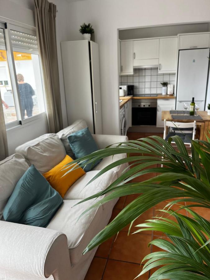 2 Bedroom Cristianos Tenerife Tamaragua Сasa de vacaciones *