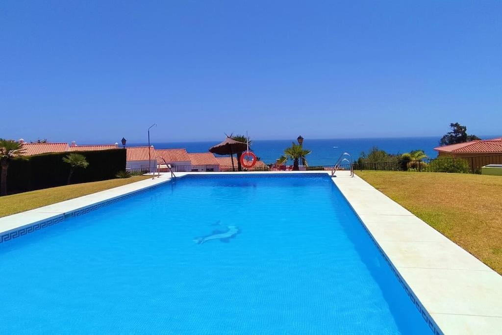 A 150 M De La Playa. * Chilches (Andalucia)