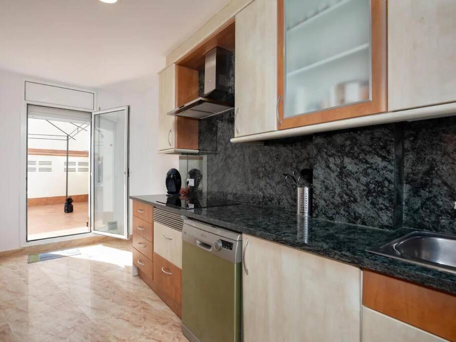 A 50m De La Playa Apartamento
