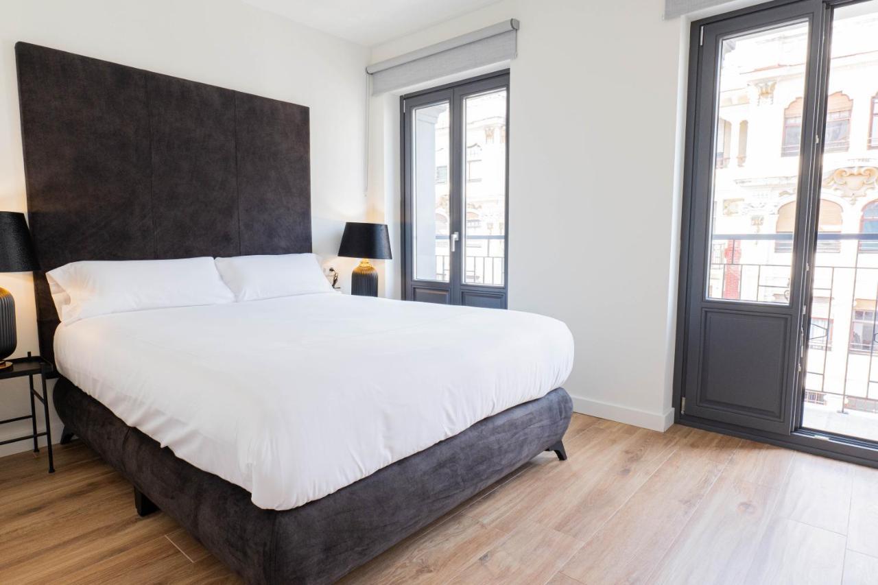 Apartment 1907 Collection *