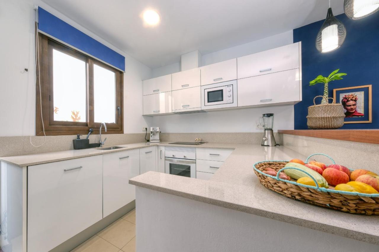 Holiday home Casa Bleu 2 Floors ,2 Bedrooms ,equipped Kitchen ,balcony ,terrace And Grill