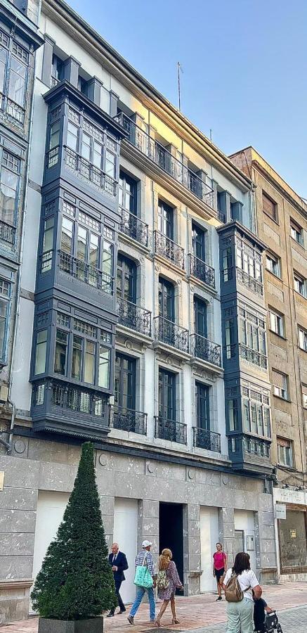 1907 Collection Oviedo