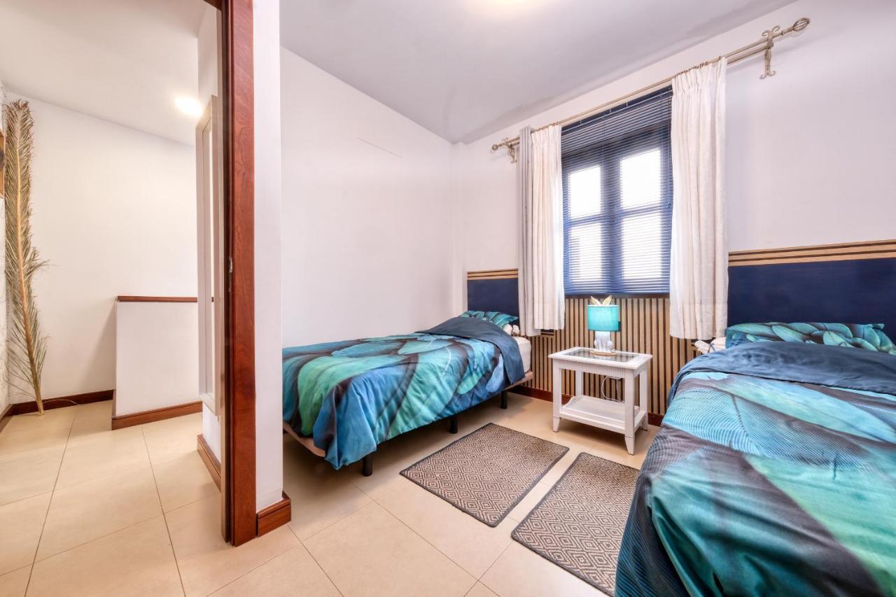 Holiday home Casa Bleu 2 Floors ,2 Bedrooms ,equipped Kitchen ,balcony ,terrace And Grill Puerto Calero