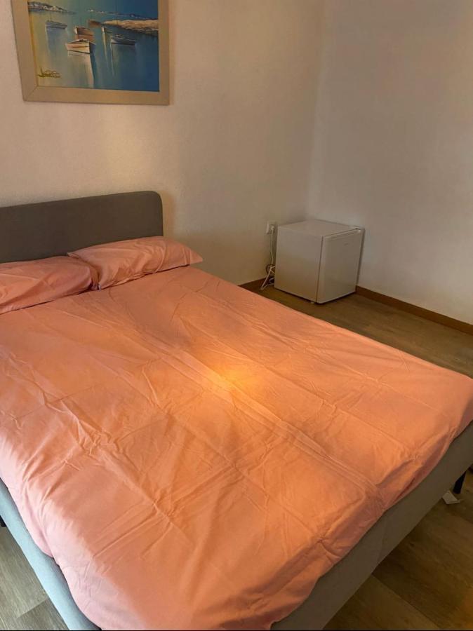 De Privadas En El Centro De Málaga