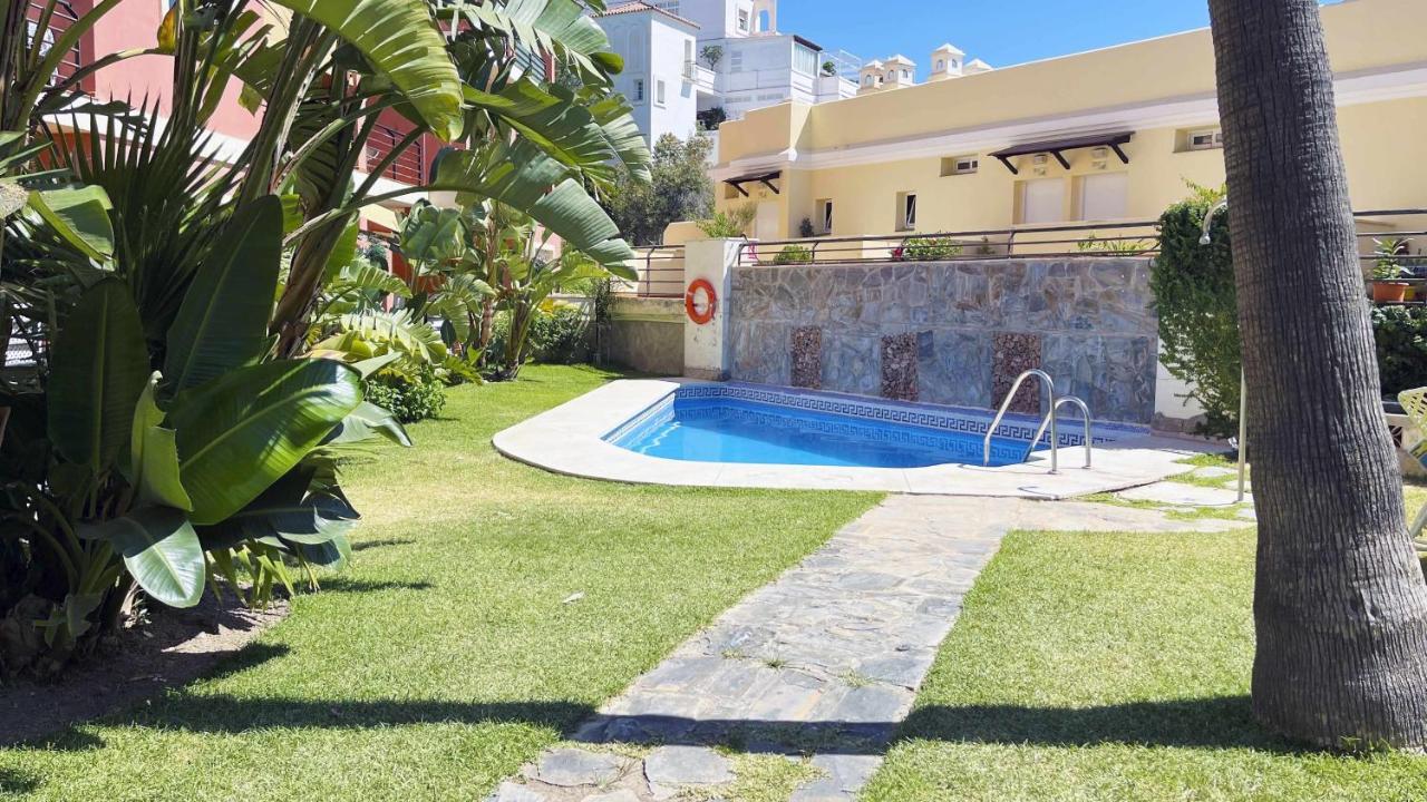 Nuevo Con Piscina Y Parking En La Playa *