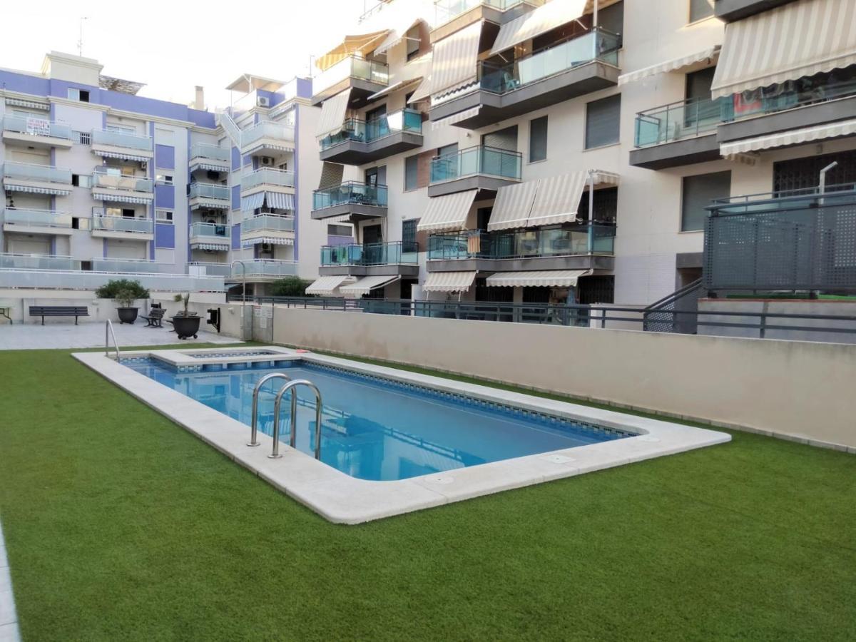 Apartamento Playa De Xilxes. Apartment *