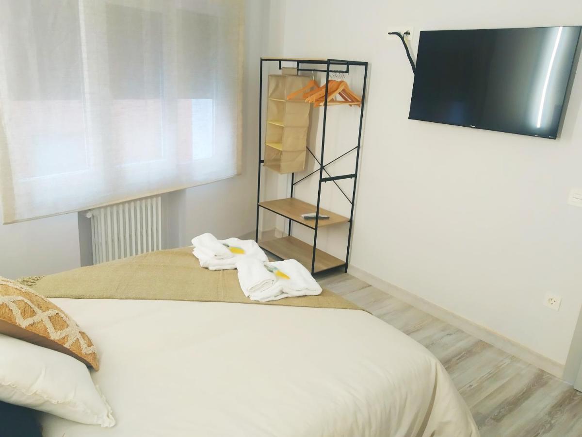 Megano, A Estrenar En La Ruta Vinos. Junto A Estanciones. Apartment Oviedo