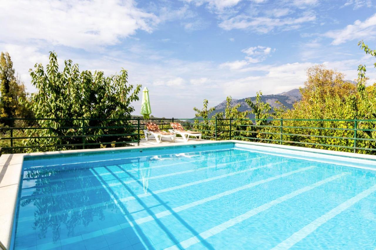 Casa Jurinea Alzar Holiday home *