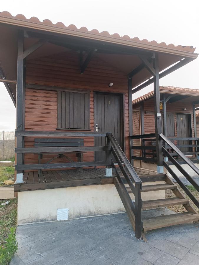 Motel 112 *