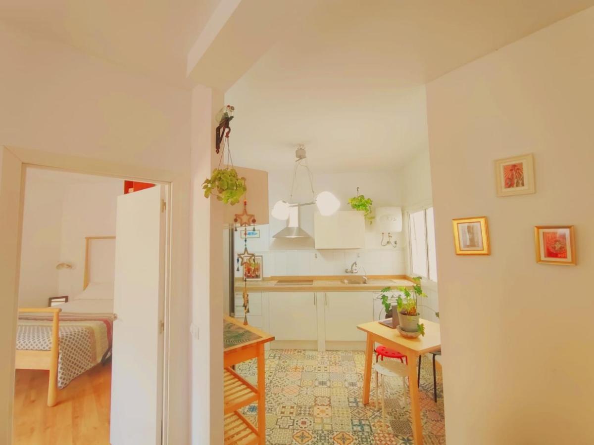 Isleta Flat By Wave