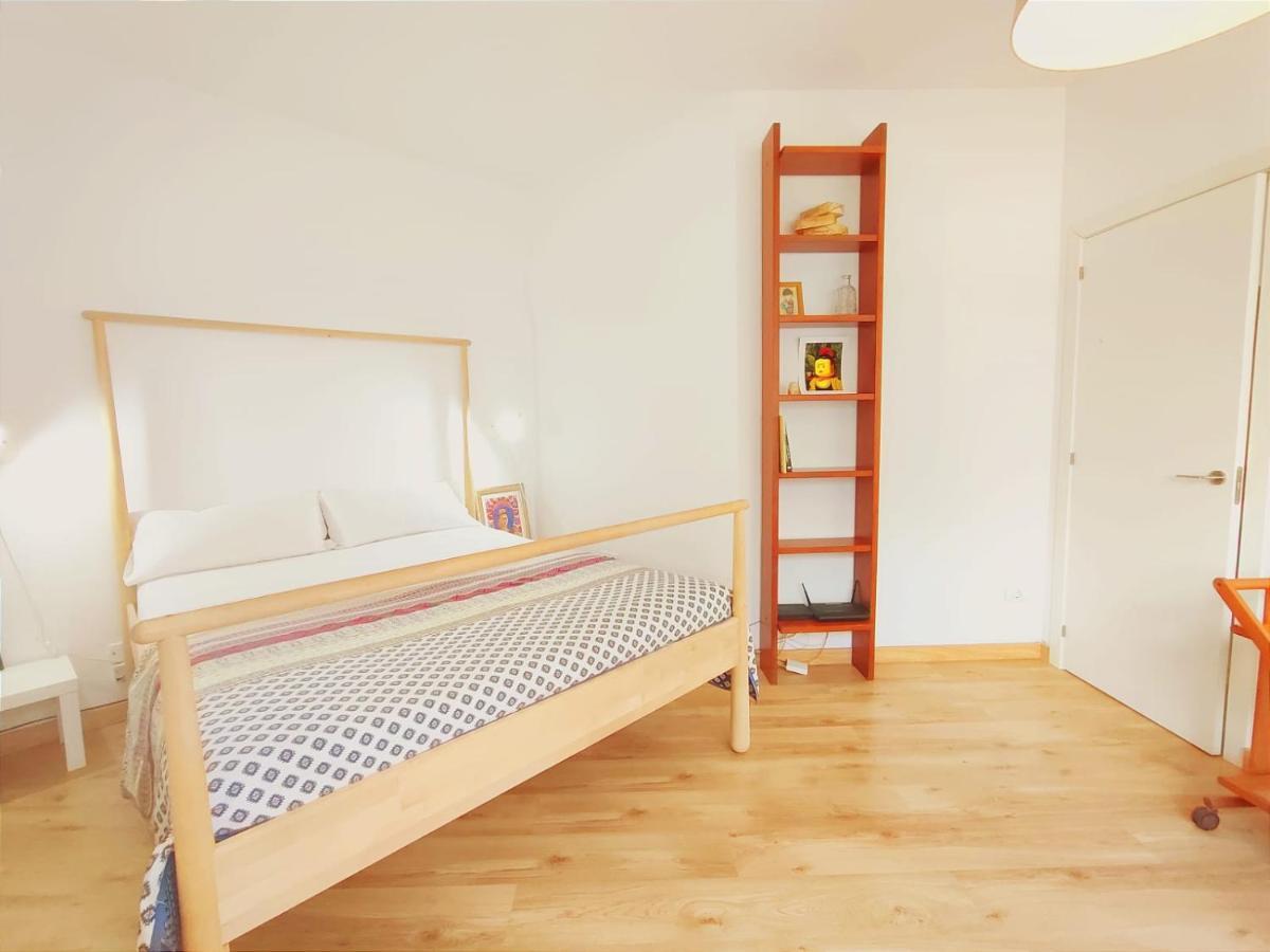 Isleta Flat By Wave