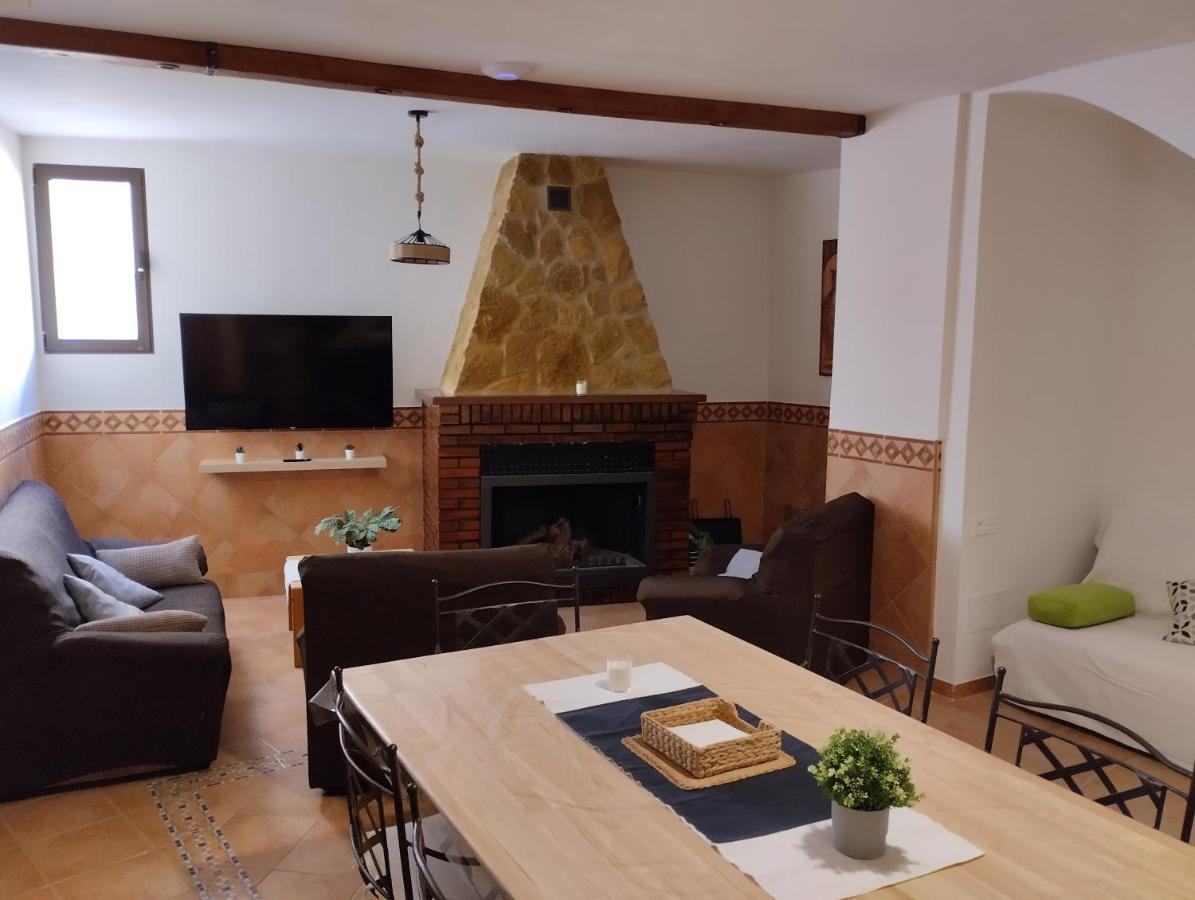 La Casa De La Buhardilla Holiday home Fondon