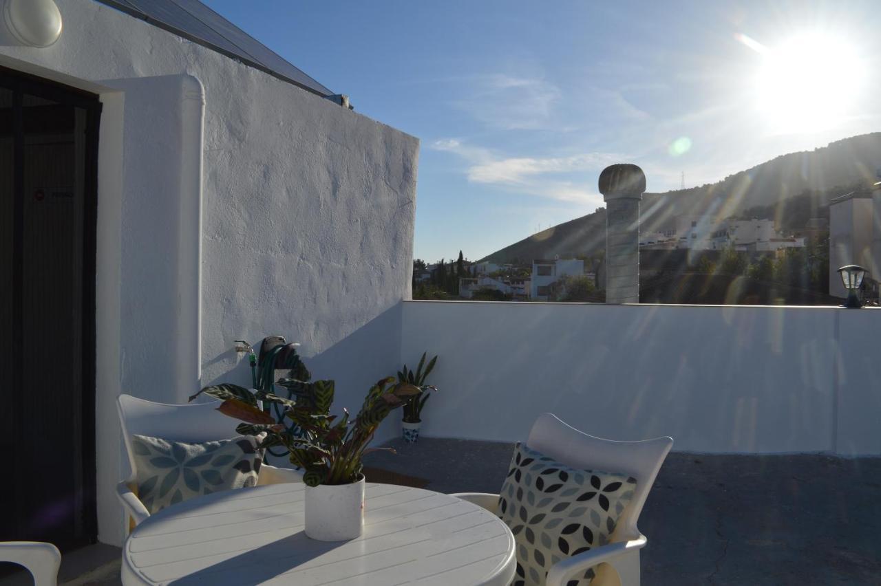 La Casa De La Buhardilla Holiday home Fondon