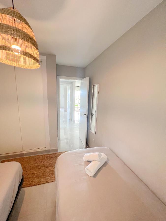 Cozy With Large Terrace Apartamento