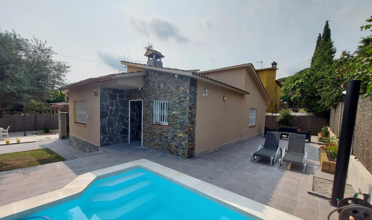 Cerca De Barcelona, Y Entre Tres Parques Naturales, Casa De 4 Y 2 Banos Con Piscina, Barbacoa Y Chimenea Sant Antoni de Vilamajor
