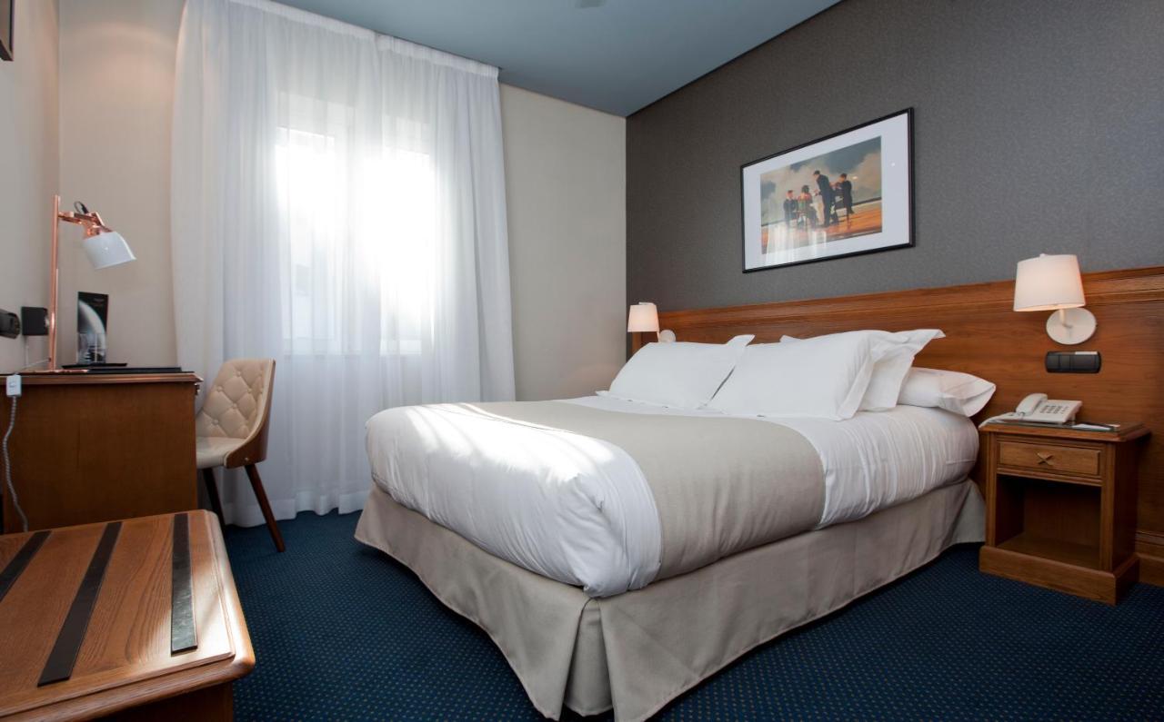 Felipe Iv Hotel