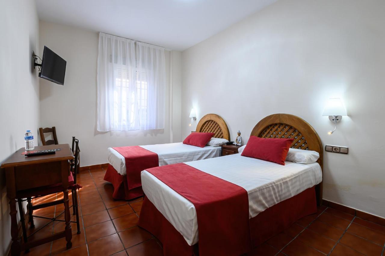 H28 Hotel 3*