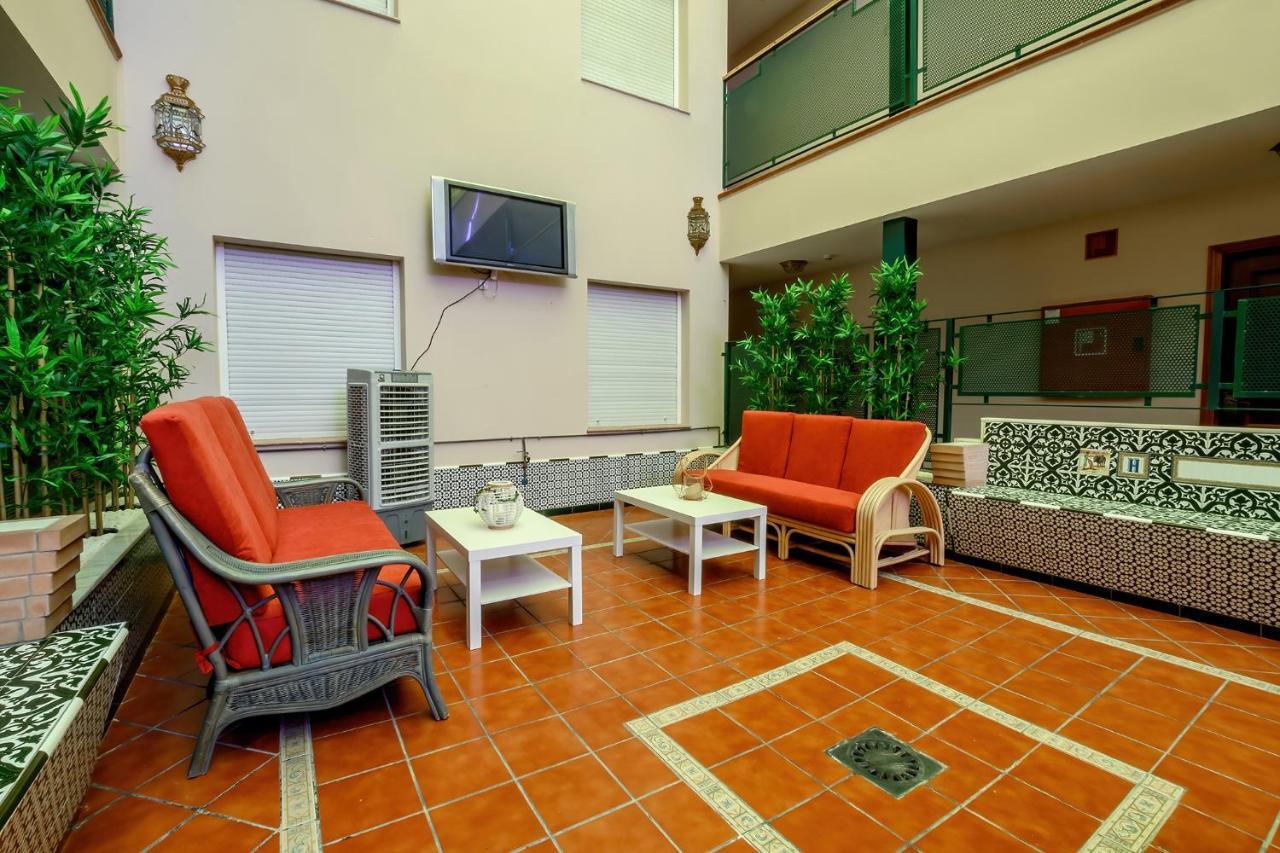 Hotel H28 Camas