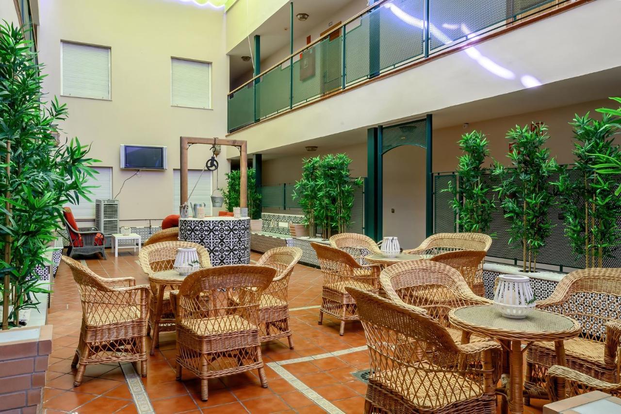 H28 Hotel 3*