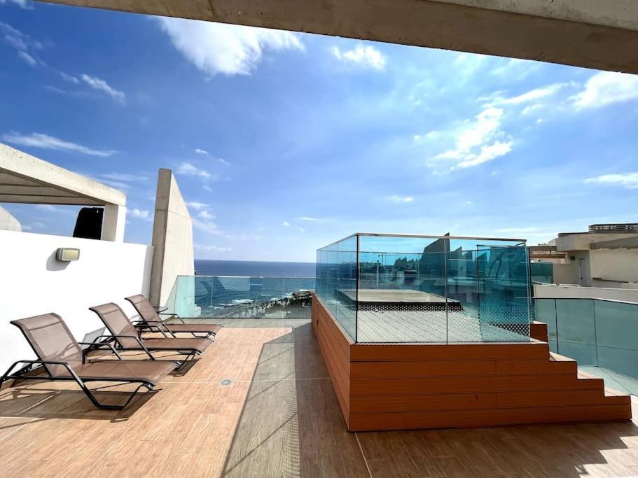 Luxury Penthouse With A Private Jacuzzi! Apartment Punta Prima (Alicante)