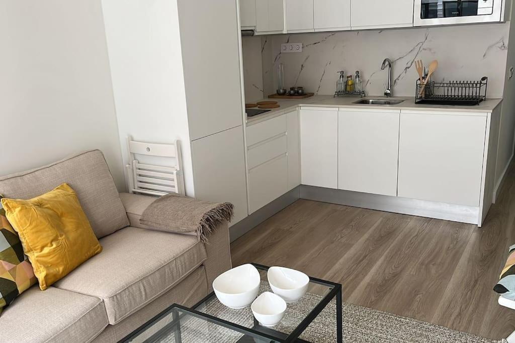 Al Lado De La Playa De Canteras Apartment *