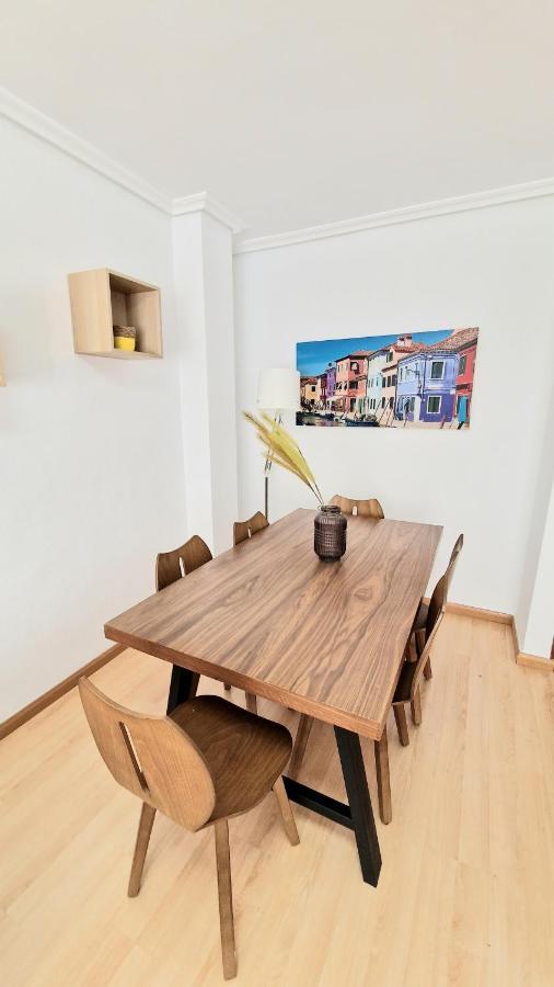 Zona Apartment *