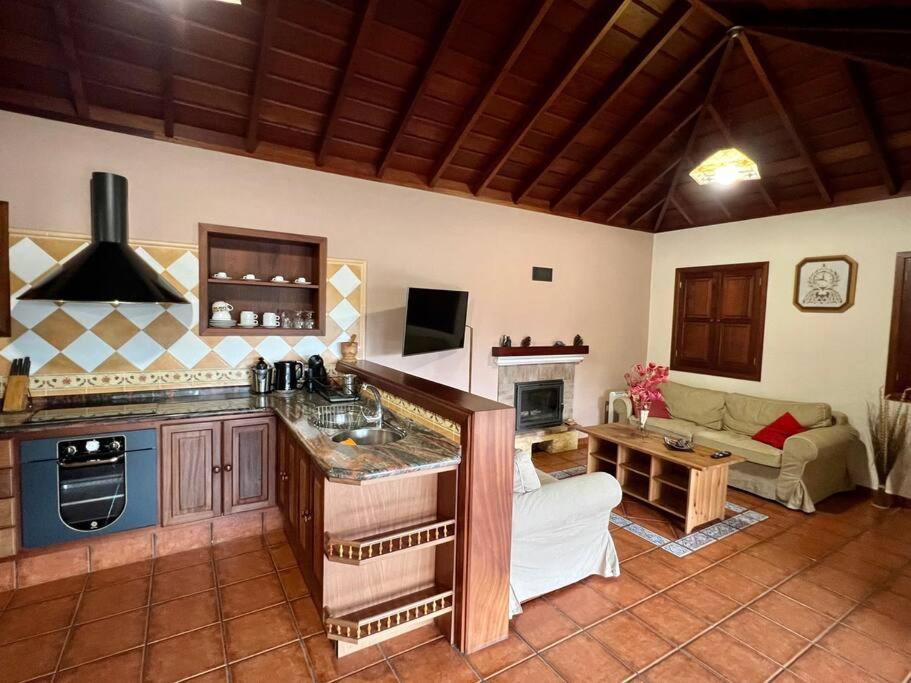 Rustic House La Montana Villa