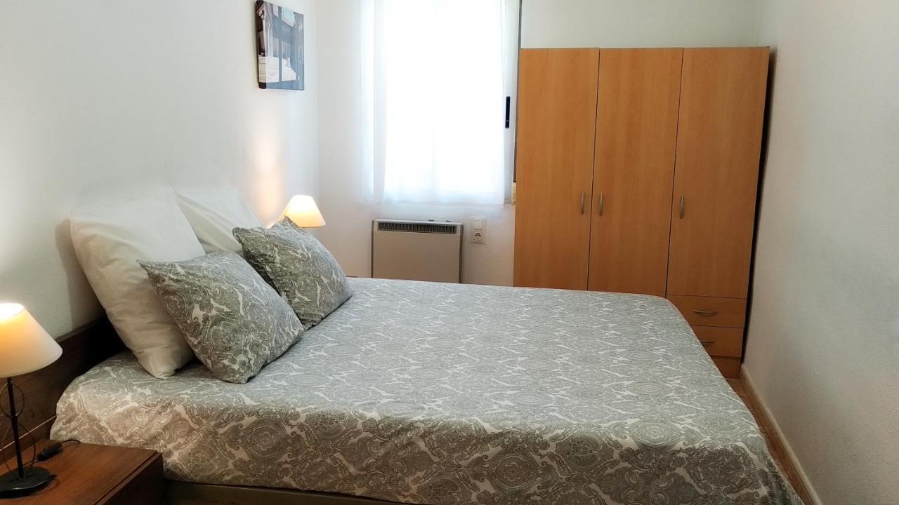 Apartamento En El Centro. Ac + Garaje. Apartment *