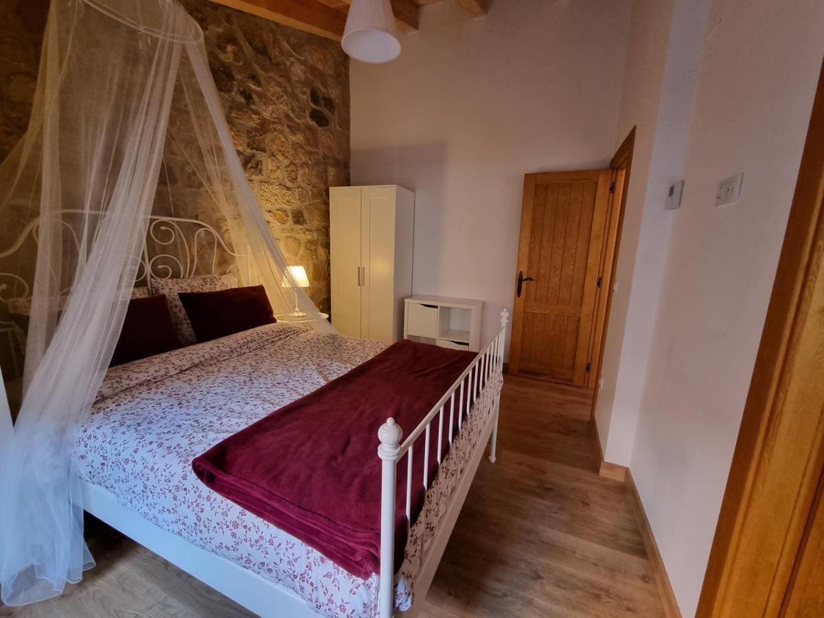 Casa Luenga Holiday home
