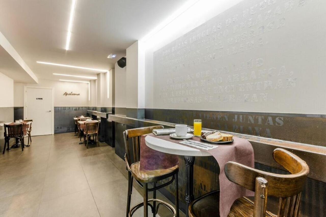 Hotel Apolonia 3*