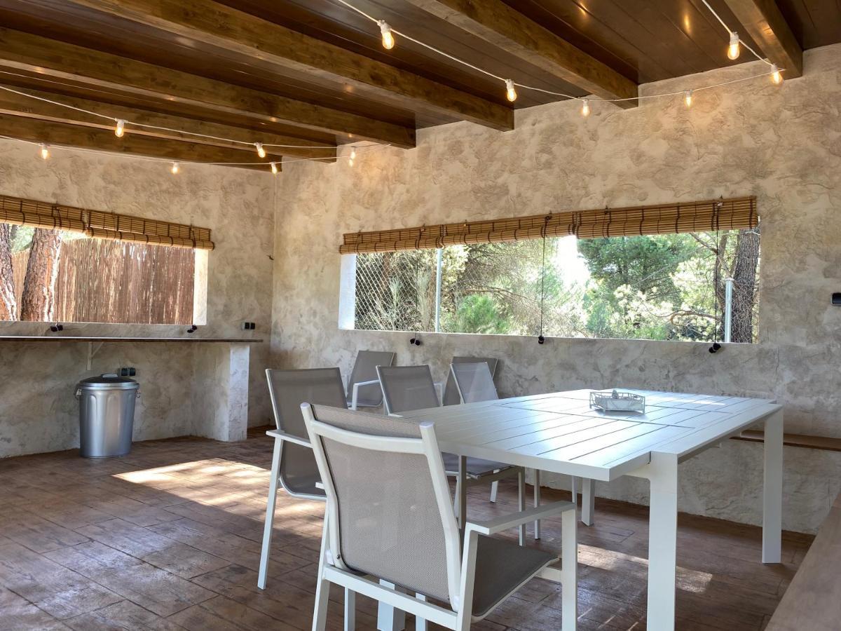 Casa Valdesanmartin - Country House, 10500sqm, Pool, Paddel & Bbq Holiday home *