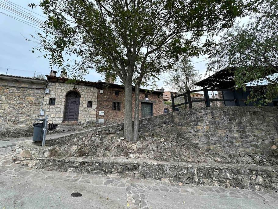 Apartamento Bodega Tipica En Sin Camas Ni El Molar