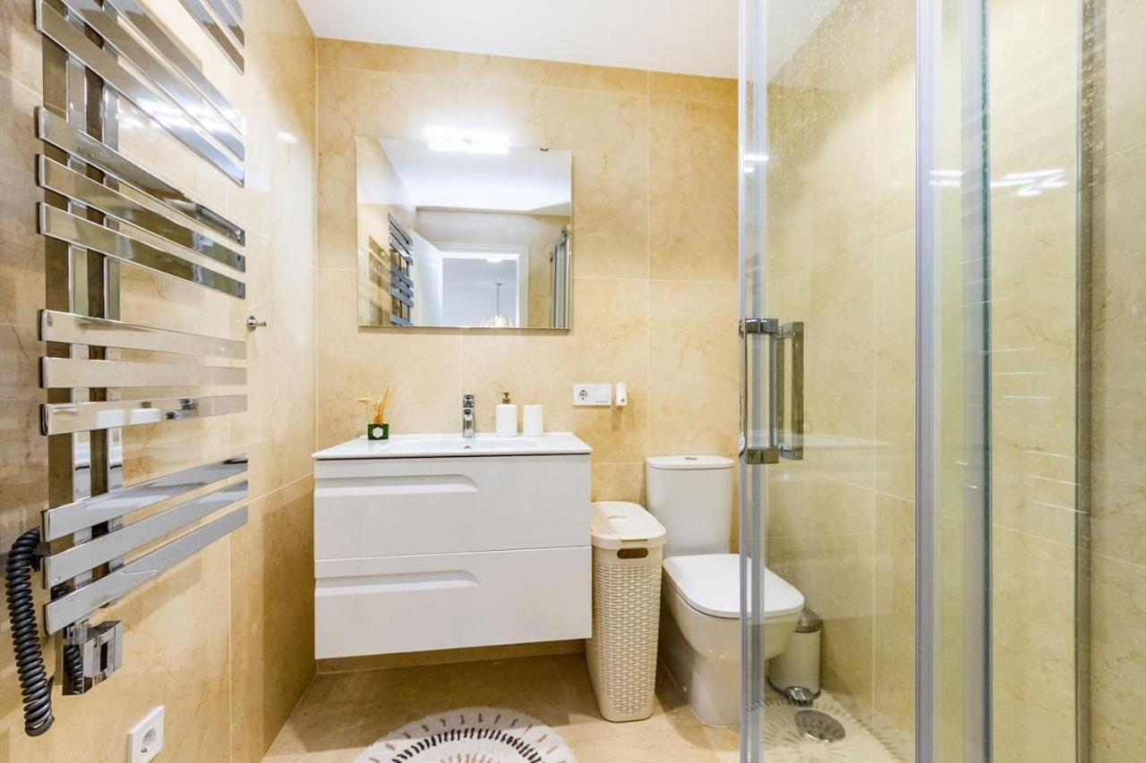 Apartamento Benalmadena With A Seaview *